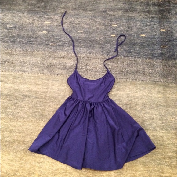 #D30 NWT AMERICAN APPAREL FIGURE SKATER DRESS - Picture 3 of 4